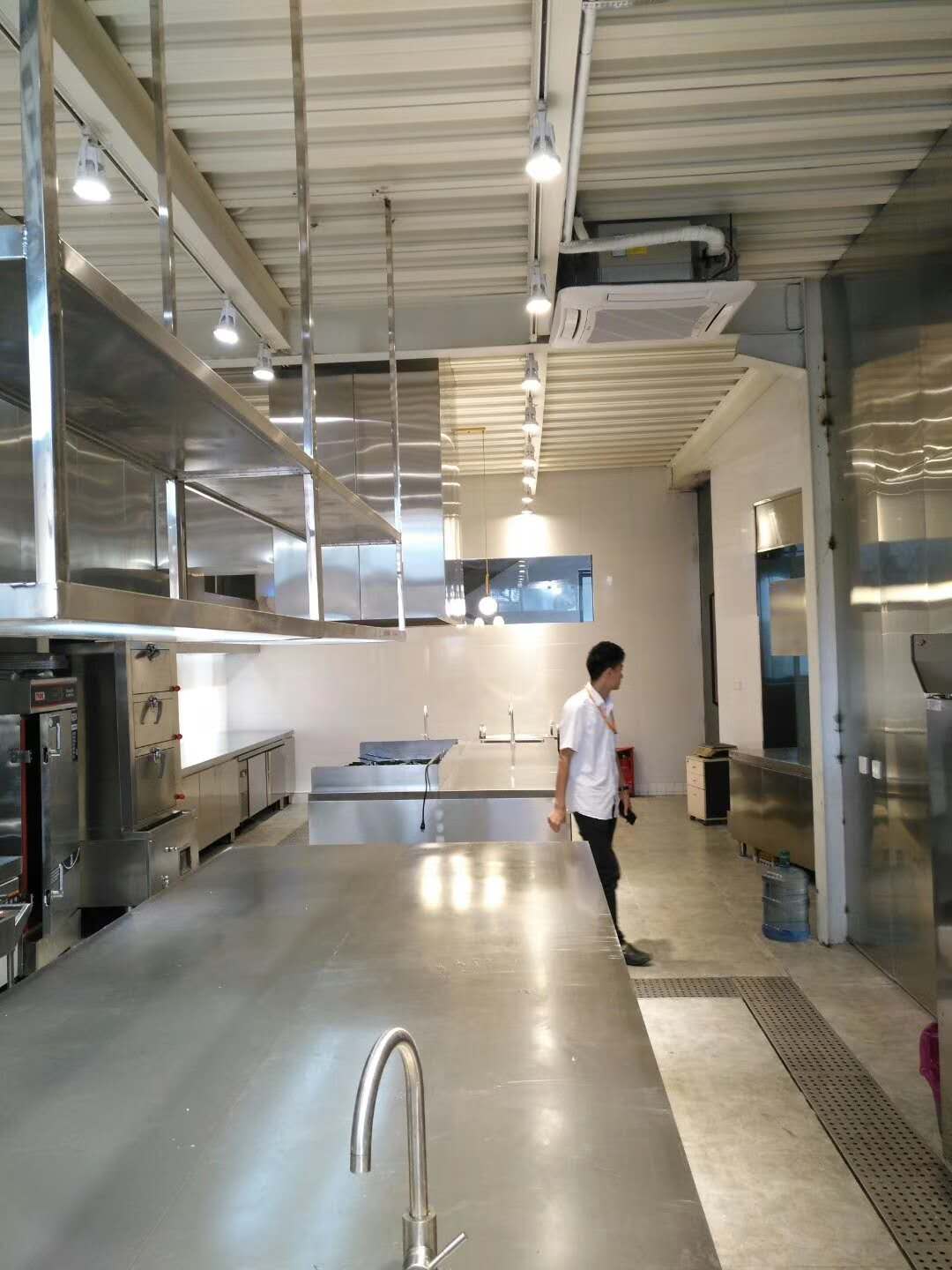 酒店TIKTOK色情版下载設備