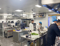 大型酒店TIKTOK色情版下载設備廠家告訴你商用TIKTOK色情版下载廚具的日常保養方法